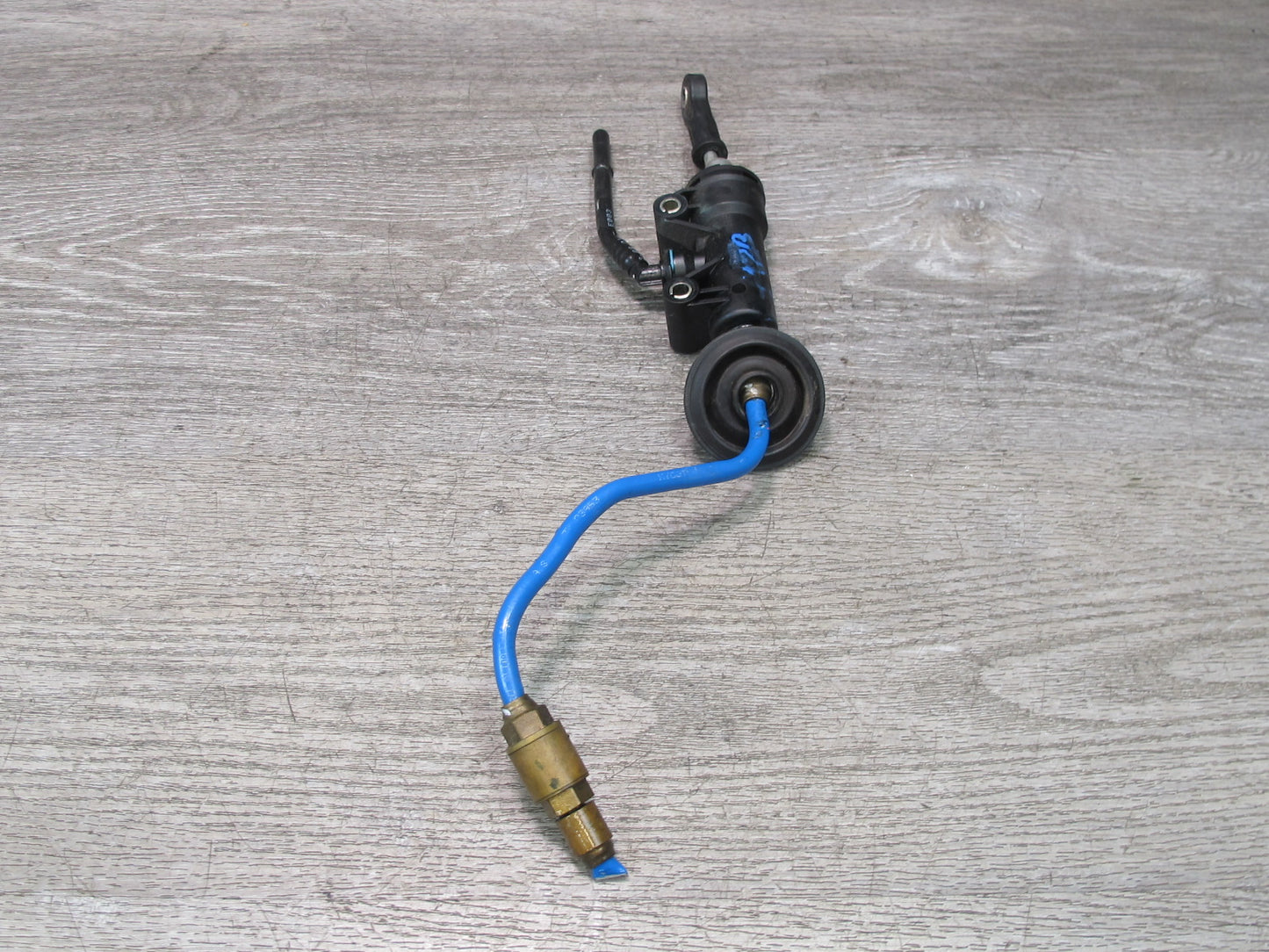 1997-2004 Porsche Boxster 986 Manual Transmission Clutch Master Cylinder W/ Pipe