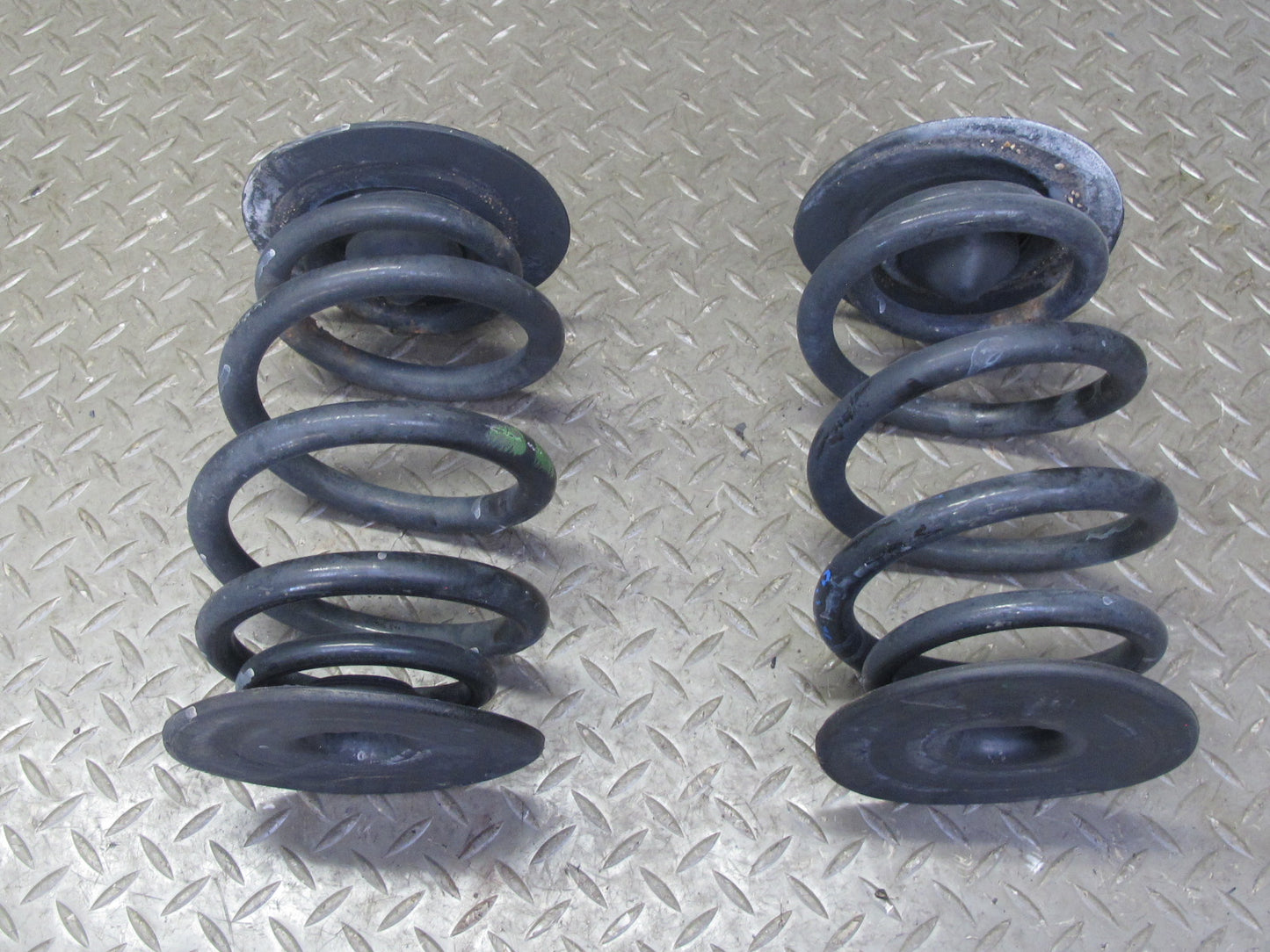 06-08 BMW E85 Z4 Set of 2 Rear Left & Right Coil Spring W/ Pads 68K Miles OEM