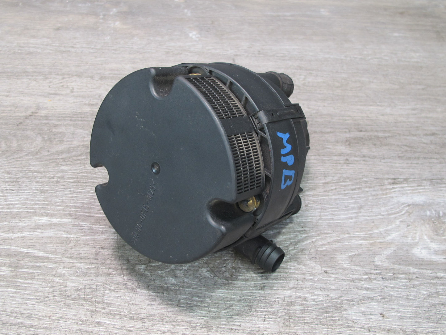 2000-2004 Porsche Boxster 986 Engine Secondary Air Injection Cooling Pump