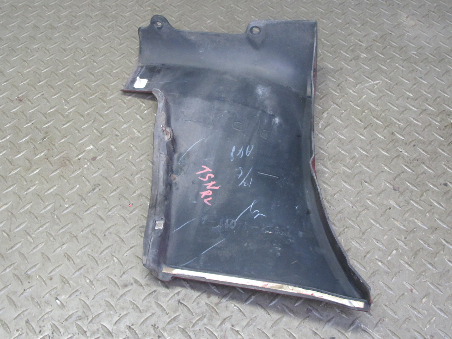 86-92 Toyota Supra MA70L Rear Left Lower Quarter Molding Medium RED Pearl OEM