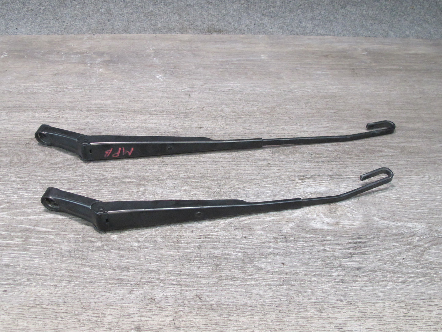 1997-2004 Porsche Boxster 986 Front Left & Right Side Windshield Wiper Arm Set