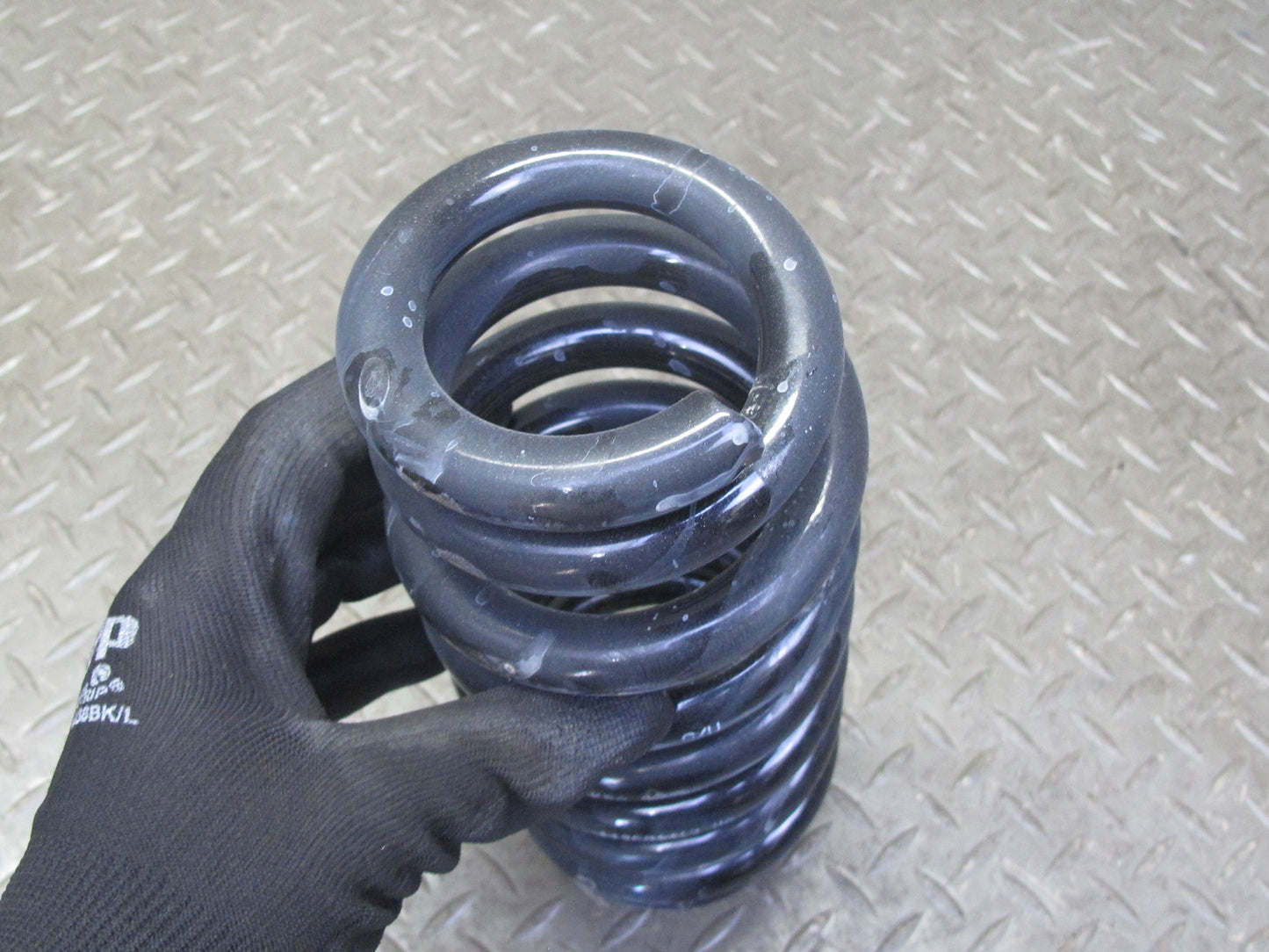2008-2011 BMW E90 M3 Sedan Rear Left & Right Coil Spring Set of 2