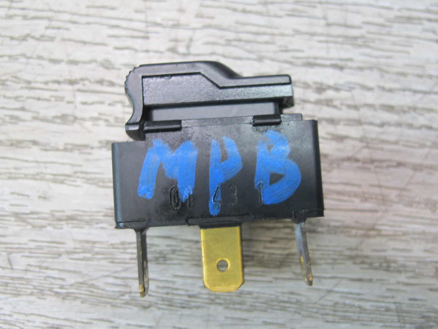 2001-2004 Porsche Boxster 986 Front & Rear Engine Trunk Lid Release Switch Set