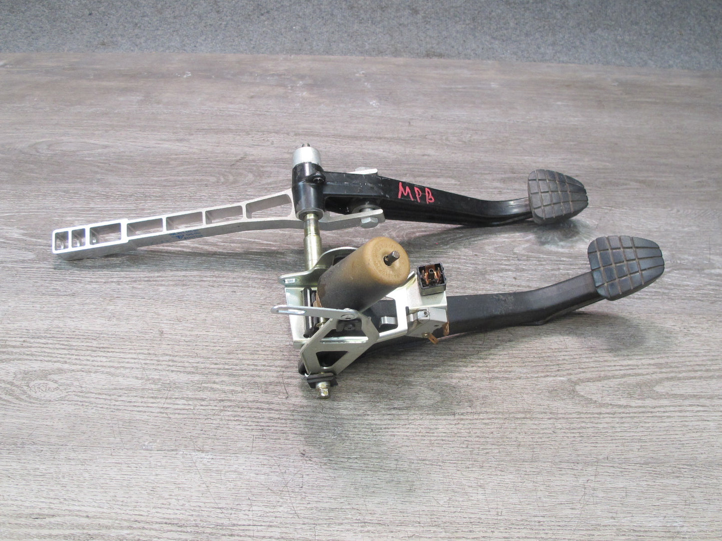 2000-2004 Porsche Boxster 986 Manual Transmission Clutch Brake Gas Pedal Set