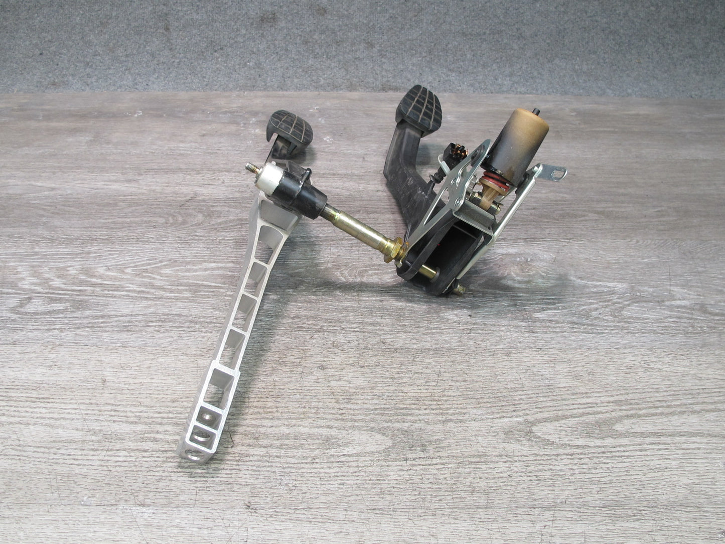 2000-2004 Porsche Boxster 986 Manual Transmission Clutch Brake Gas Pedal Set