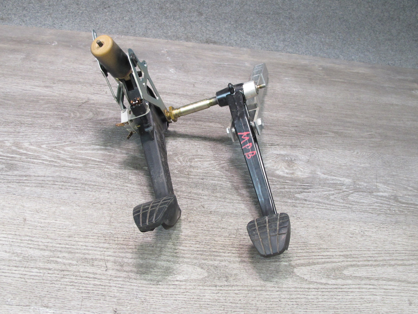 2000-2004 Porsche Boxster 986 Manual Transmission Clutch Brake Gas Pedal Set