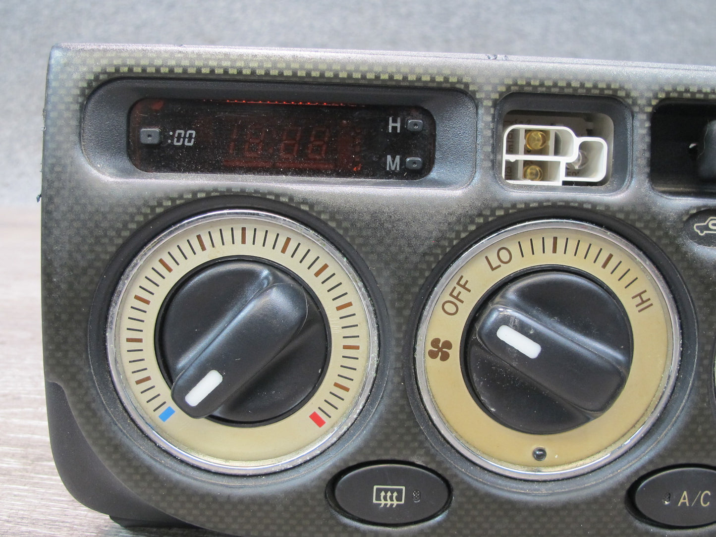 00-05 Toyota MR2 Spyder ZZW30L A/C Heater Climate Control Switch Panel OEM