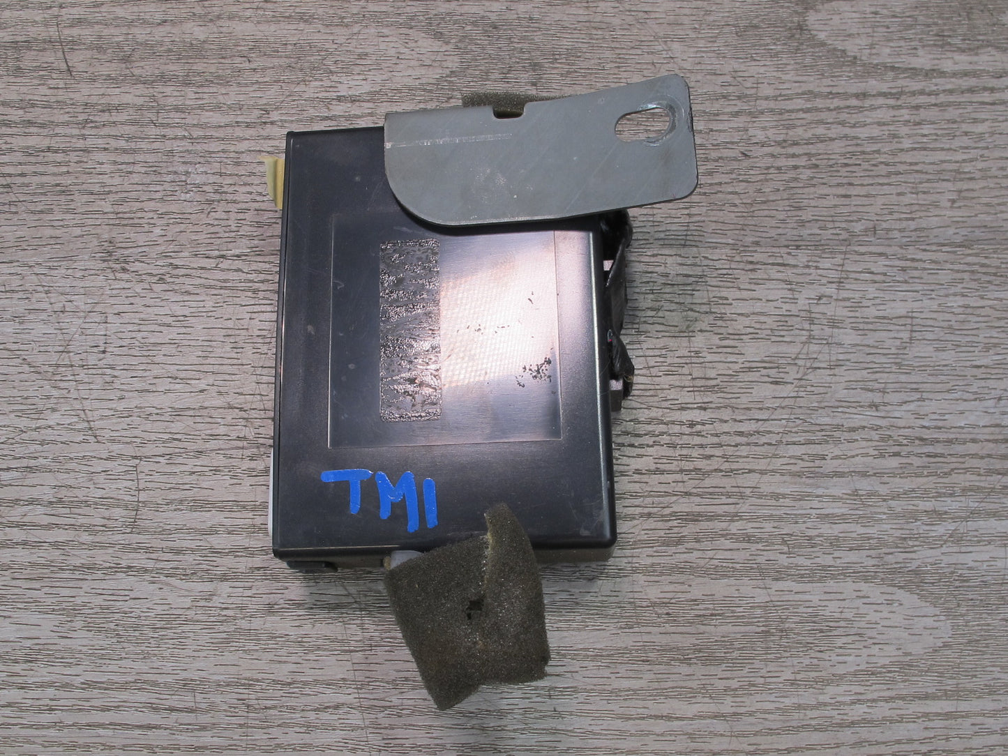 03-05 Toyota MR2 Spyder ZZW30L Keyless Entry Control Module 08190-17810 OEM
