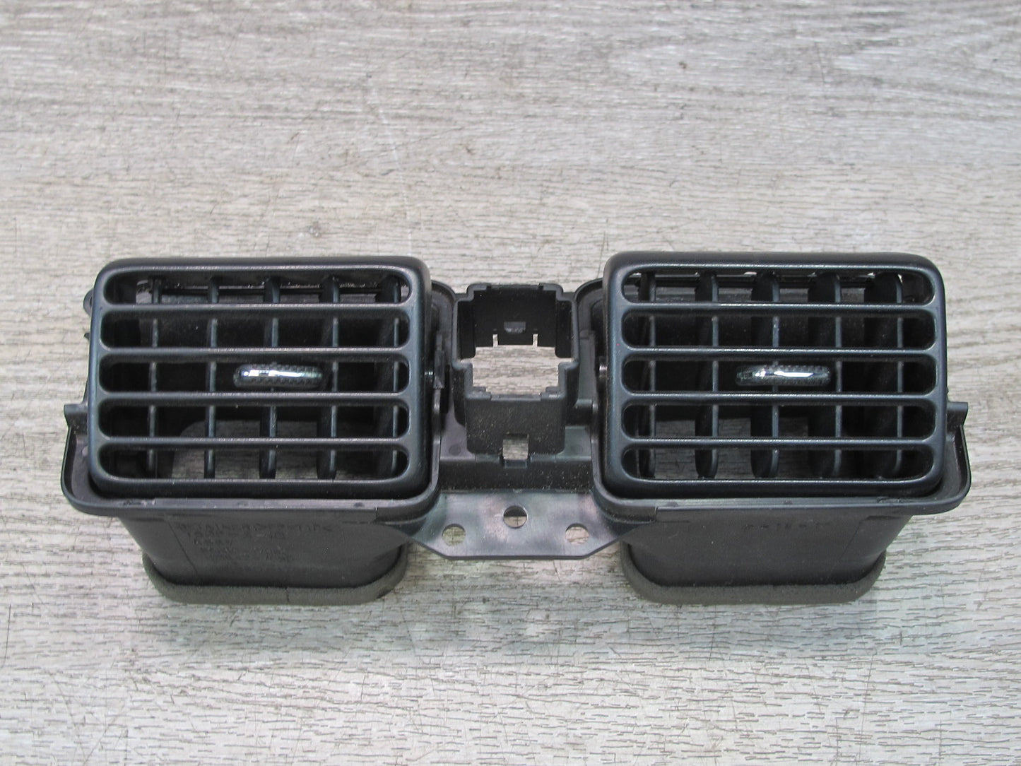 00-05 Toyota MR2 Spyder Dash Center A/C Air Vent Grille 55660-17050 OEM