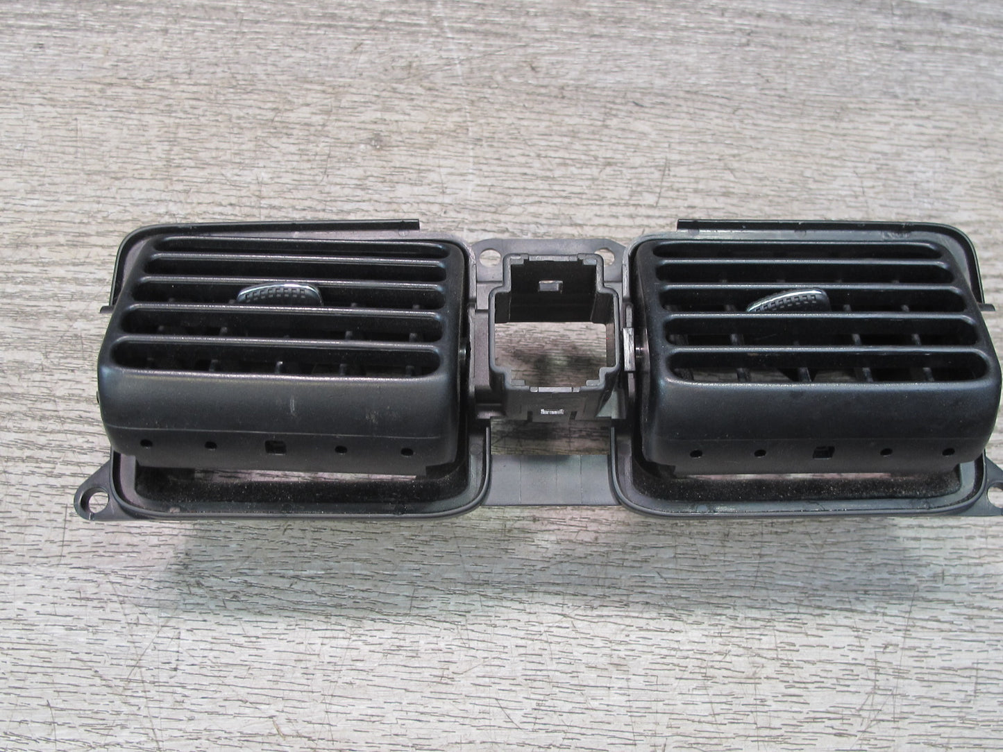 00-05 Toyota MR2 Spyder Dash Center A/C Air Vent Grille 55660-17050 OEM
