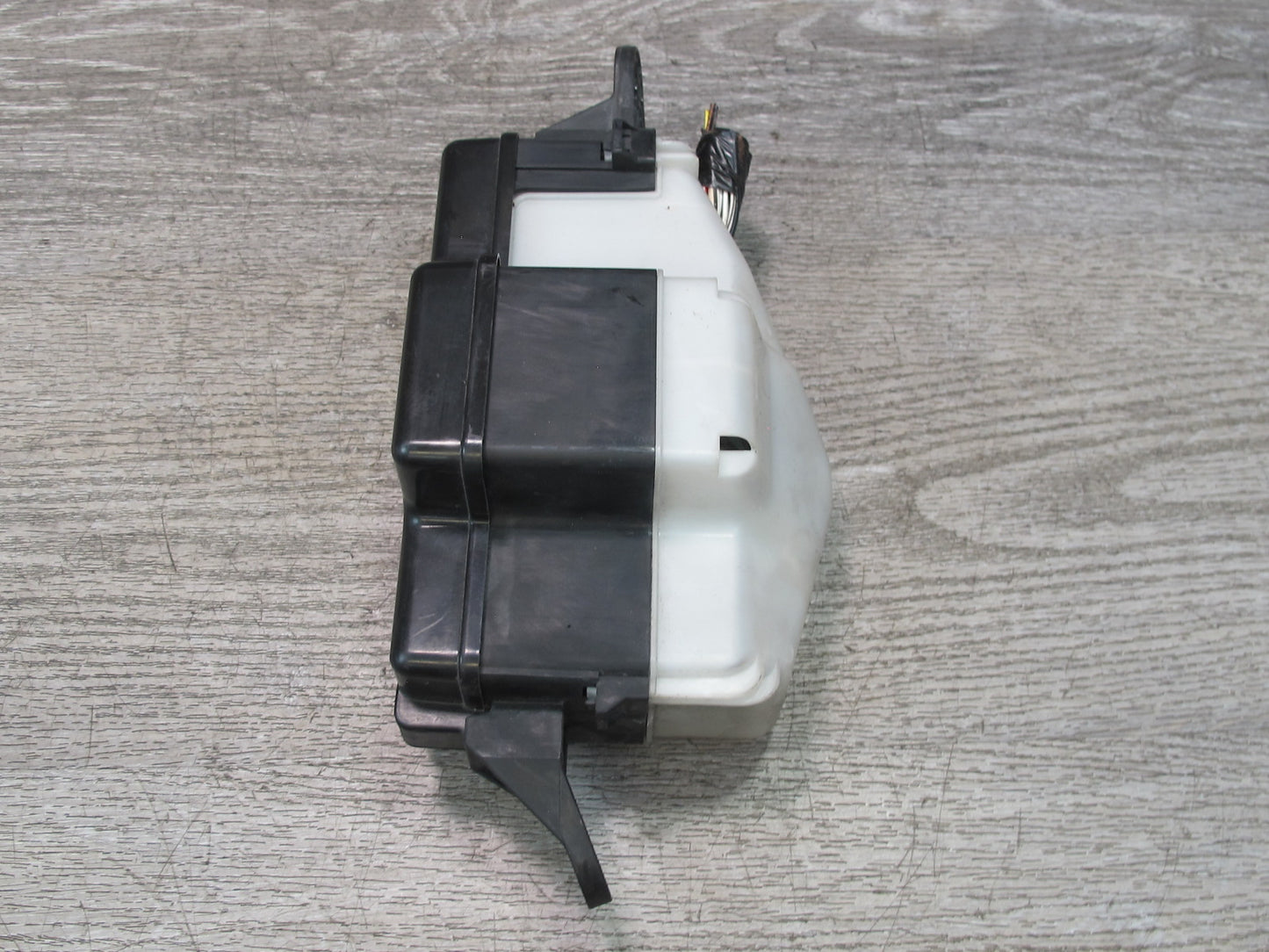 00-05 Toyota MR2 Spyder Front Left Luggage Compartment Fuse Relay Box OEM