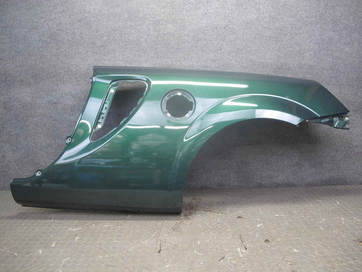 00-05 Toyota MR2 Spyder ZZW30L Rear Left Quarter Shell Cover Panel Green OEM