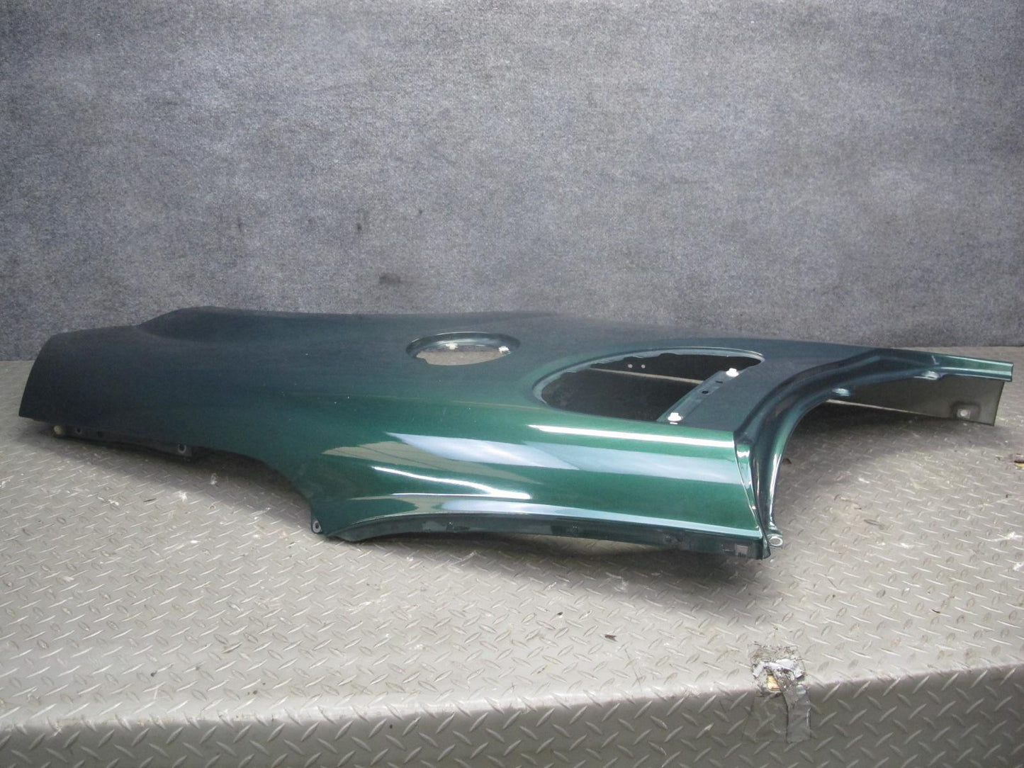 00-05 Toyota MR2 Spyder ZZW30L Rear Left Quarter Shell Cover Panel Green OEM