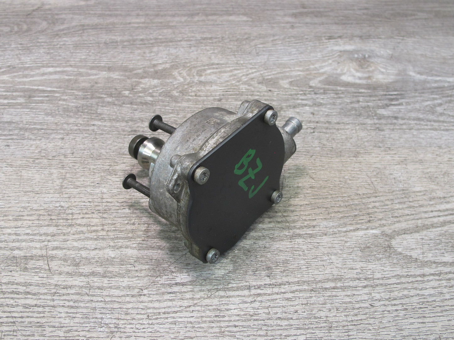 06-08 BMW E86 E85 Z4 N52 3.0L Engine Brake Vacuum Pump OEM