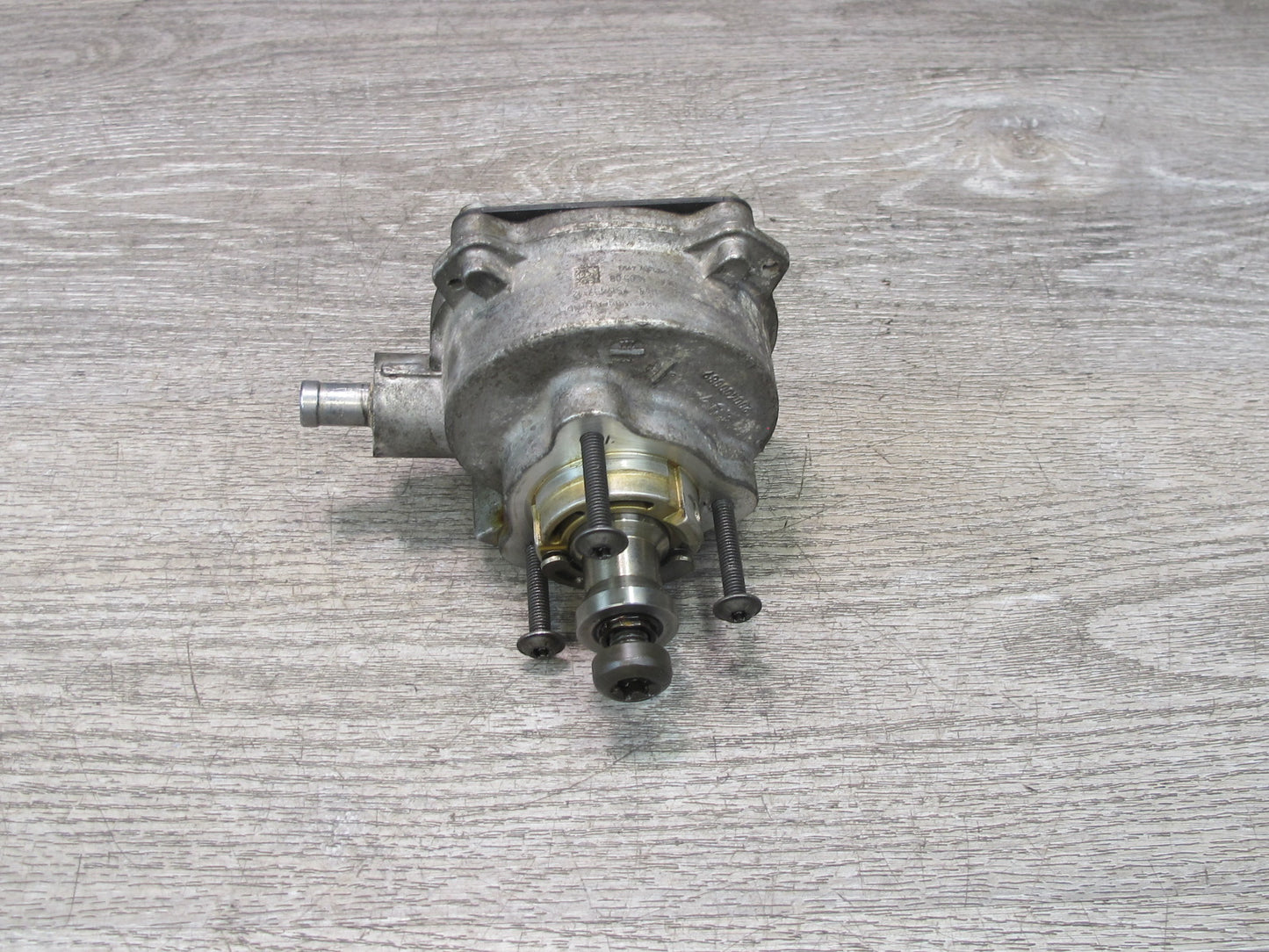 06-08 BMW E86 E85 Z4 N52 3.0L Engine Brake Vacuum Pump OEM