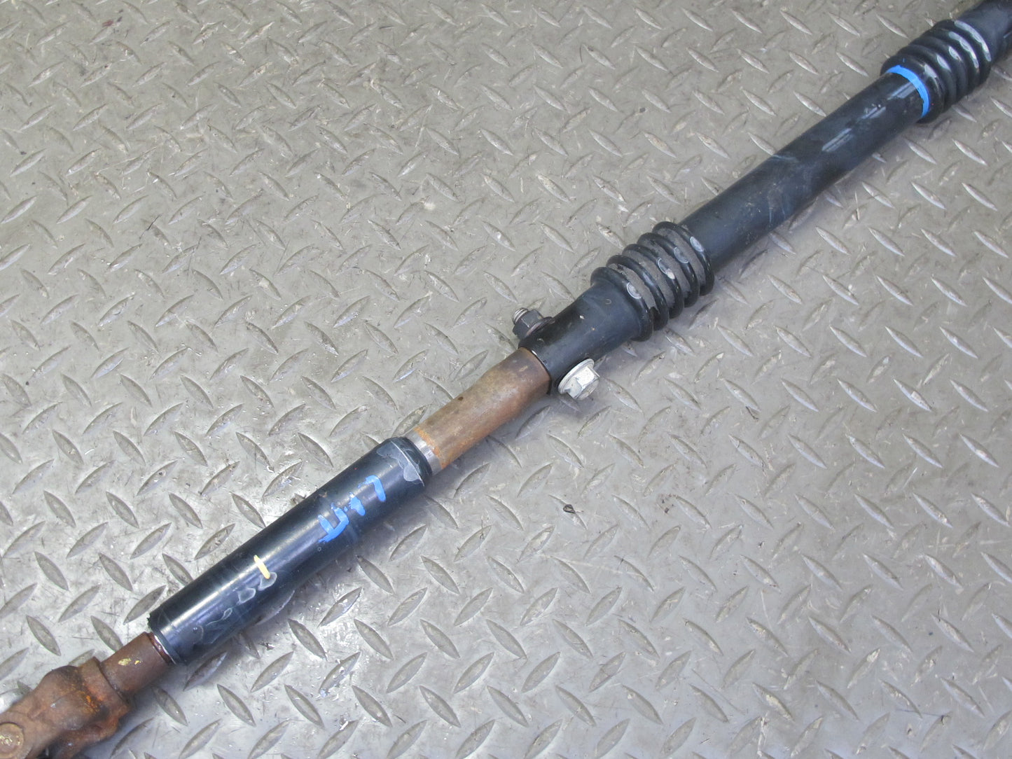 2003-2007 Hummer H2 Steering Column Intermediate U Joint Linkage Shaft