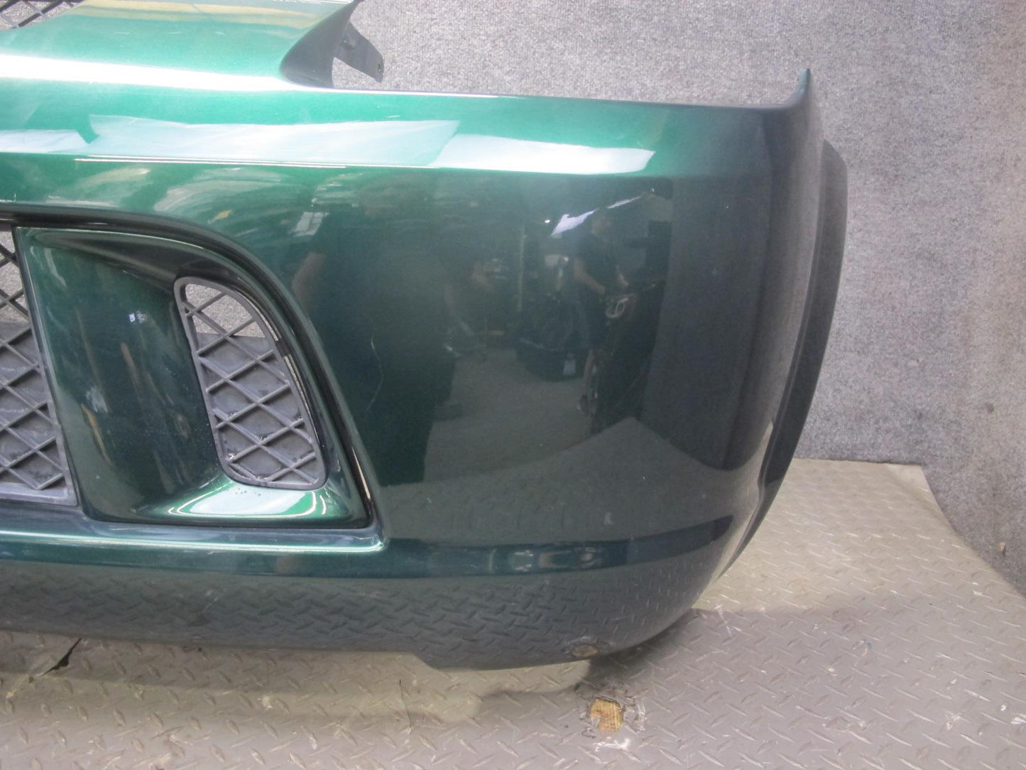 03-05 Toyota MR2 Spyder ZZW30L Rear Bumper Cover w Grilles OEM