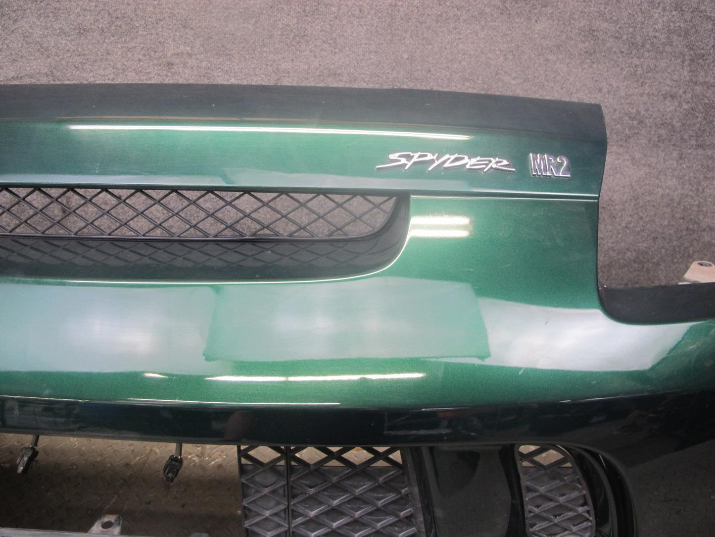 03-05 Toyota MR2 Spyder ZZW30L Rear Bumper Cover w Grilles OEM