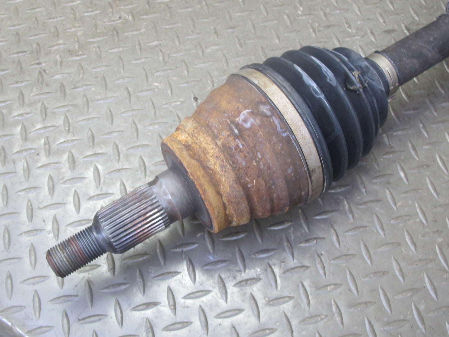 2003-2007 Hummer H2 Front Left Suspension Axle Shaft