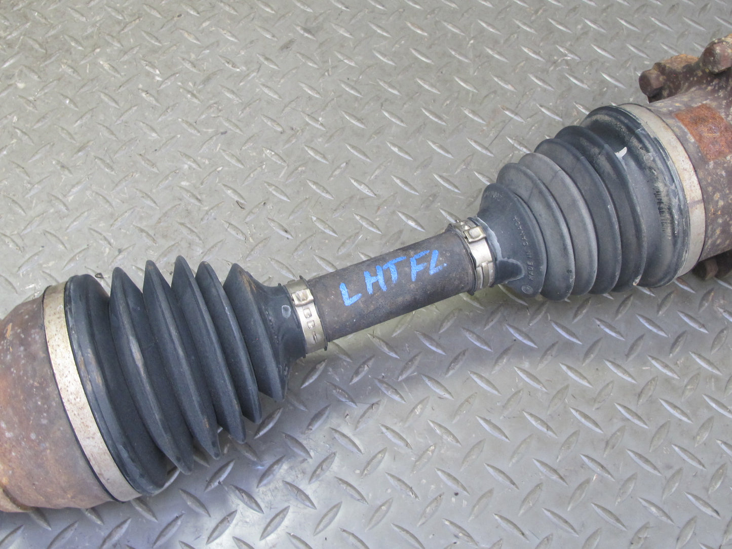 2003-2007 Hummer H2 Front Left Suspension Axle Shaft