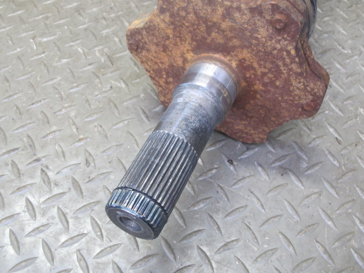 2003-2007 Hummer H2 Front Left Suspension Axle Shaft