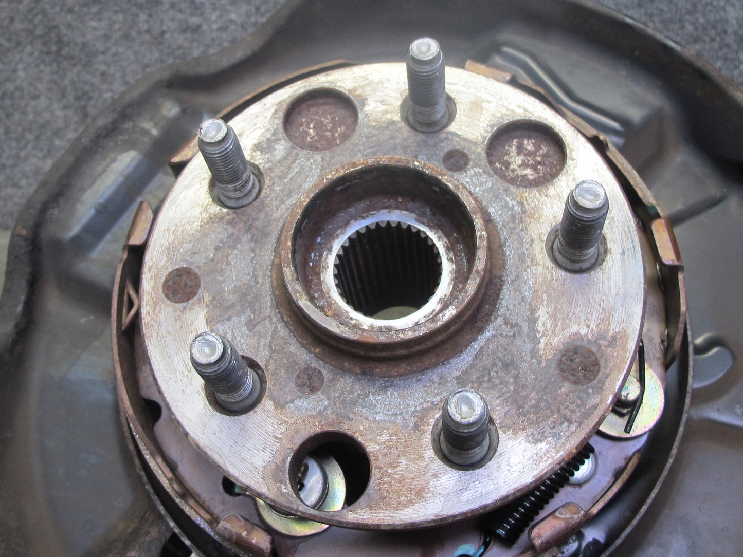 98-05 Lexus GS430 GS300 Rear Left Spindle Knuckle Wheel Hub Bearing 83K Mile OEM