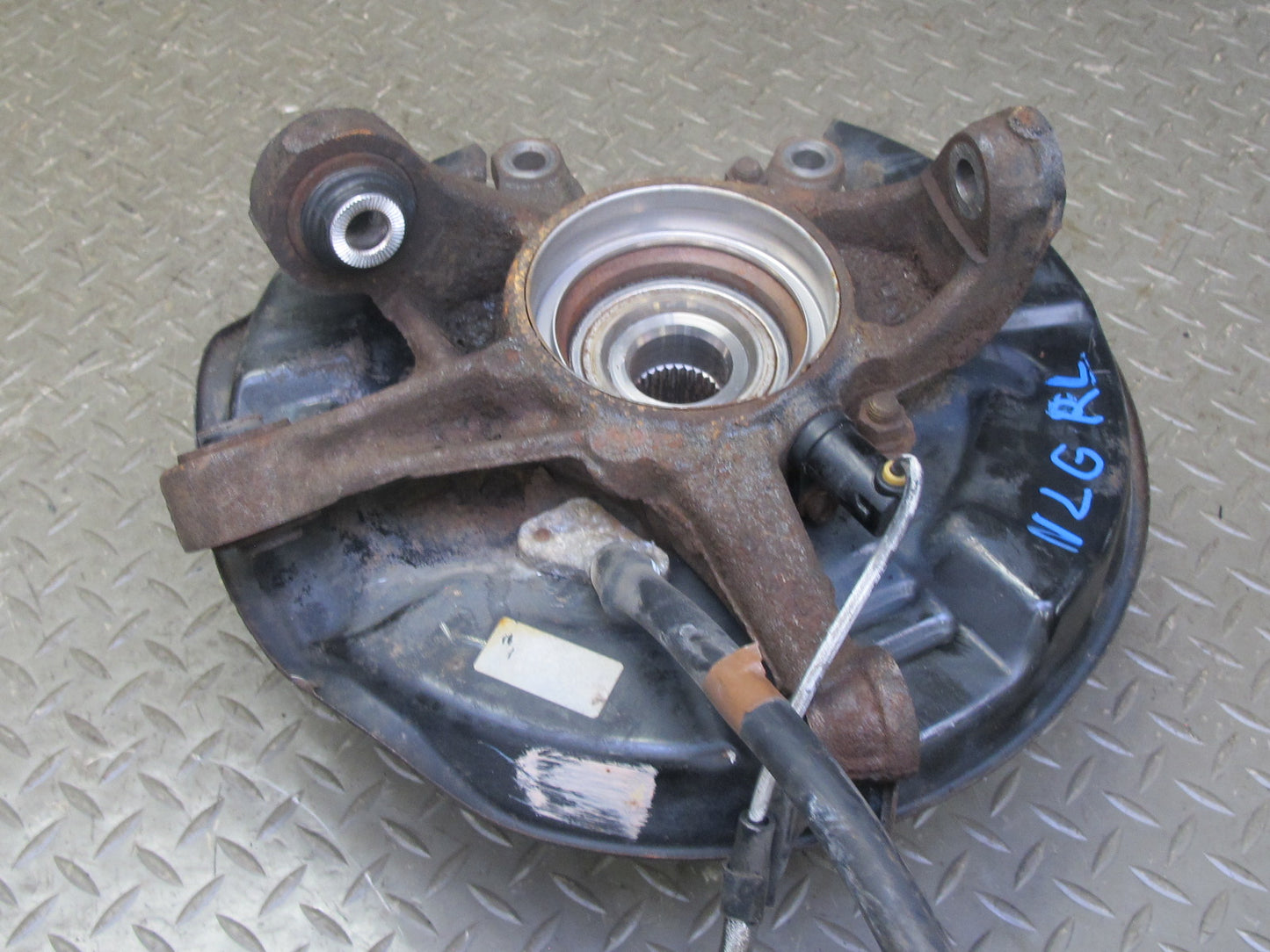 98-05 Lexus GS430 GS300 Rear Left Spindle Knuckle Wheel Hub Bearing 83K Mile OEM