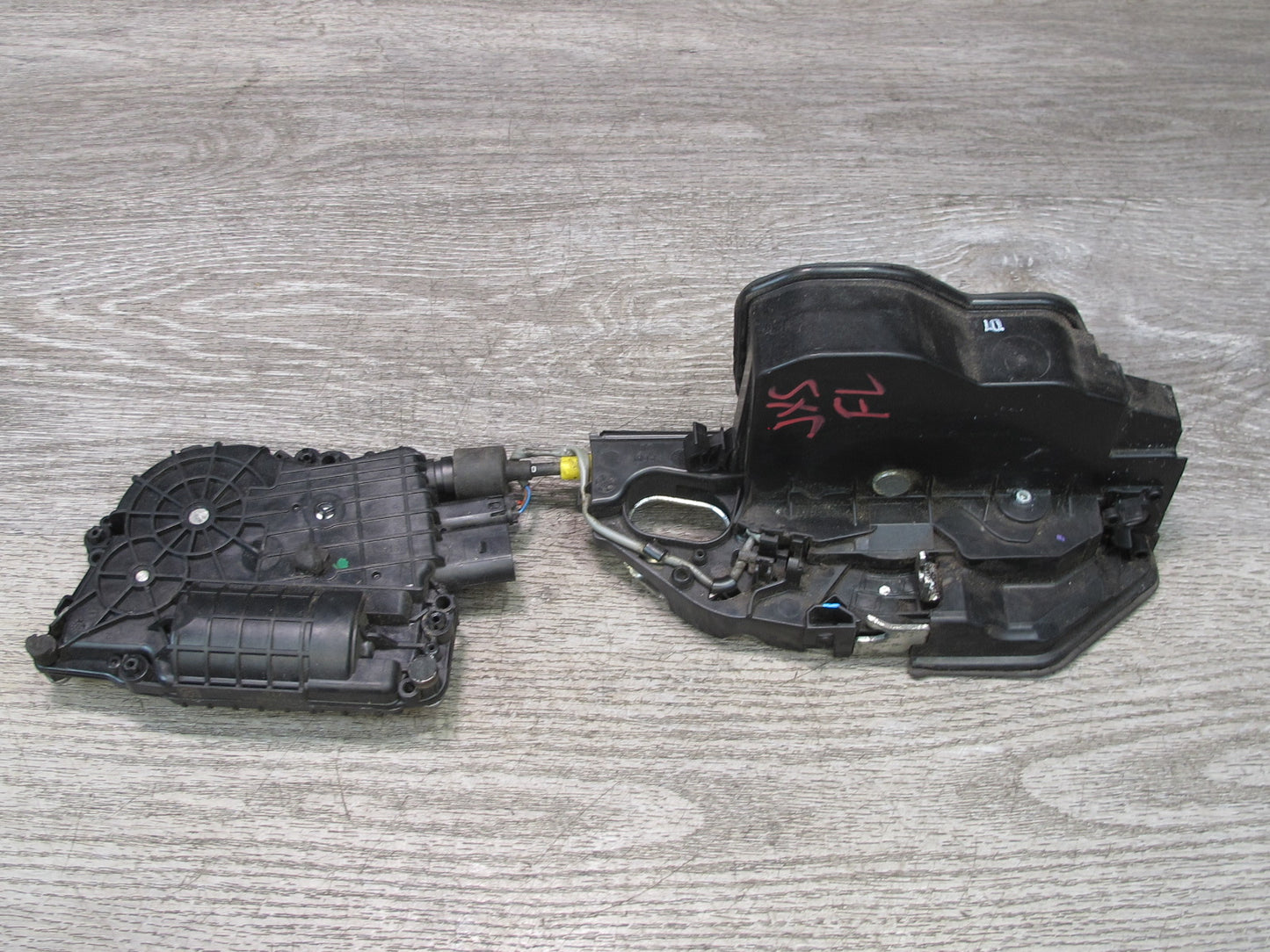 2008-2014 BMW E71 E72 X6 X6M Front Left Door Lock Latch Actuator w Soft Close