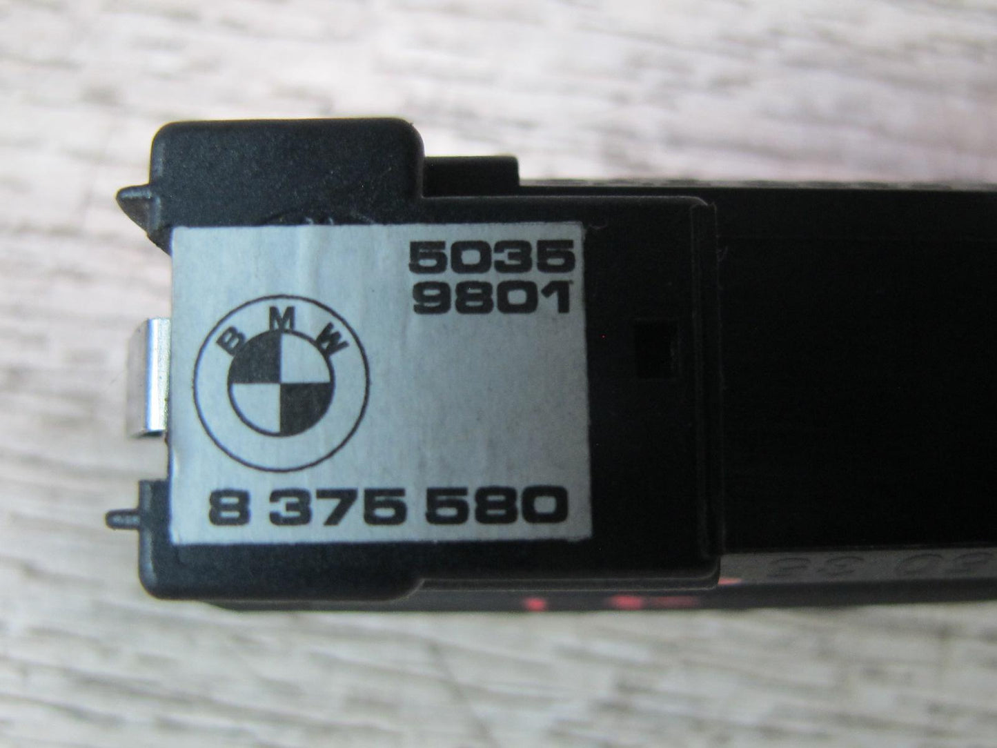 2008-2014 BMW E71 X6 X6M Rear Trunk Deck Lid Open Release Switch 8375580
