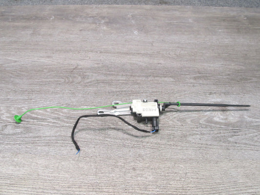 2008-2014 BMW E71 E72 X6 Fuel Filler Flap Door Lid Actuator Motor 7190533