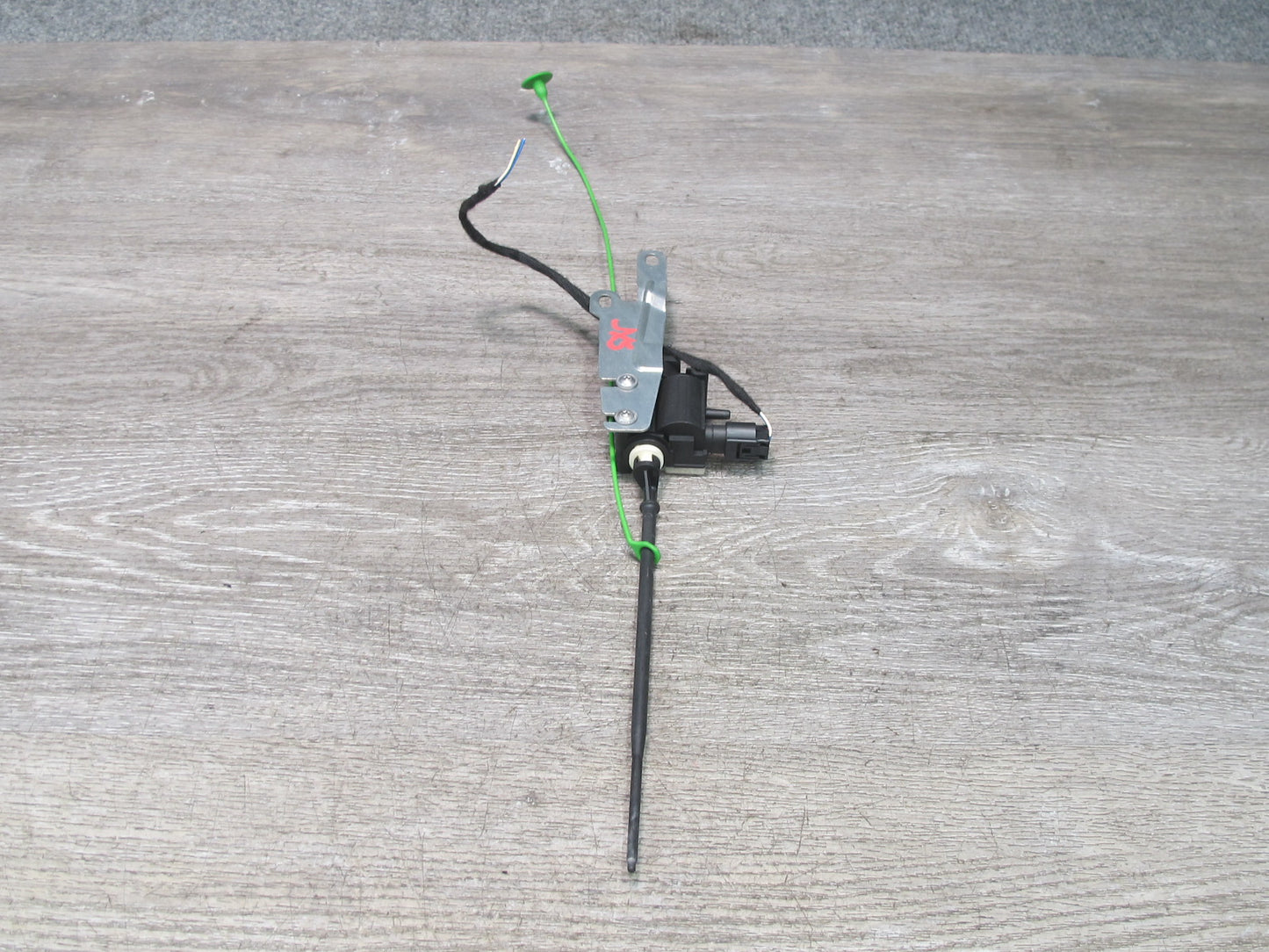 2008-2014 BMW E71 E72 X6 Fuel Filler Flap Door Lid Actuator Motor 7190533