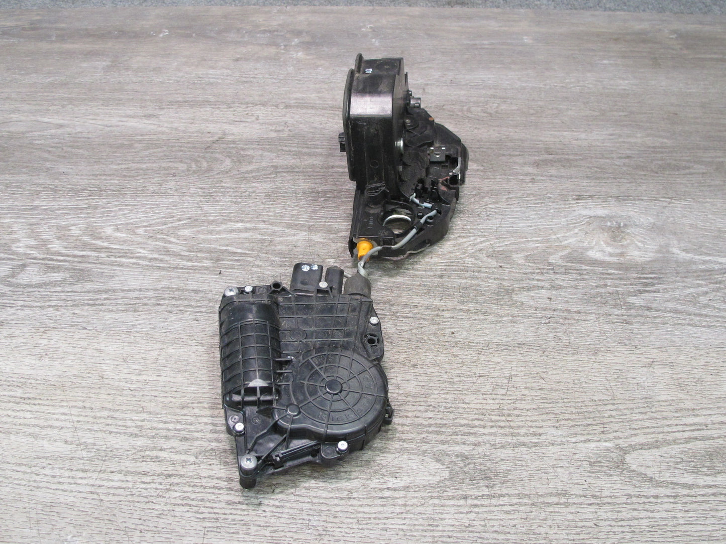 2008-2014 BMW E71 E72 X6 X6M Rear Left Door Lock Latch Actuator w Soft Close