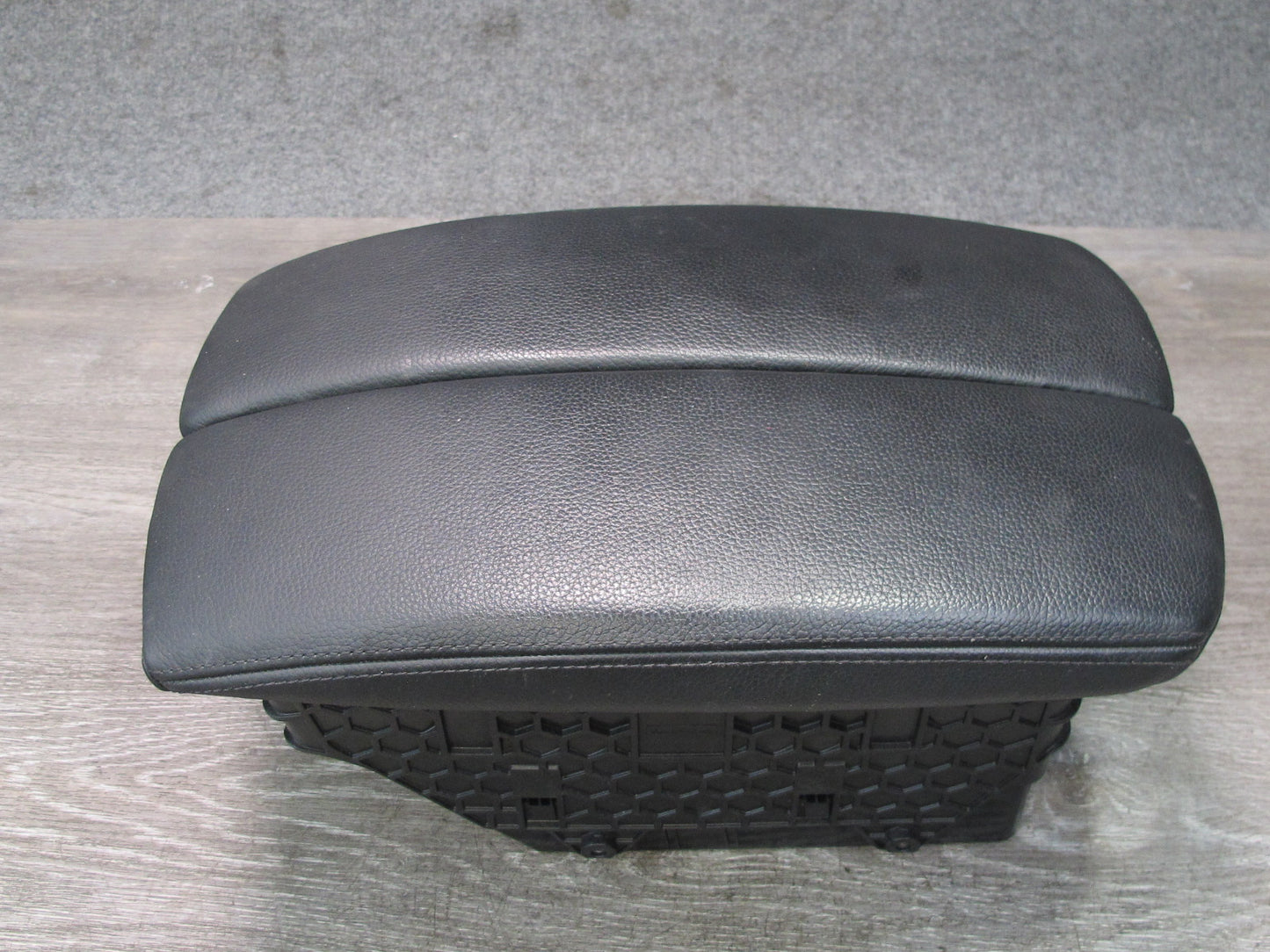 2008-2014 BMW E71 E72 X6 X6M Center Console Leather Armrest Compartment Storage