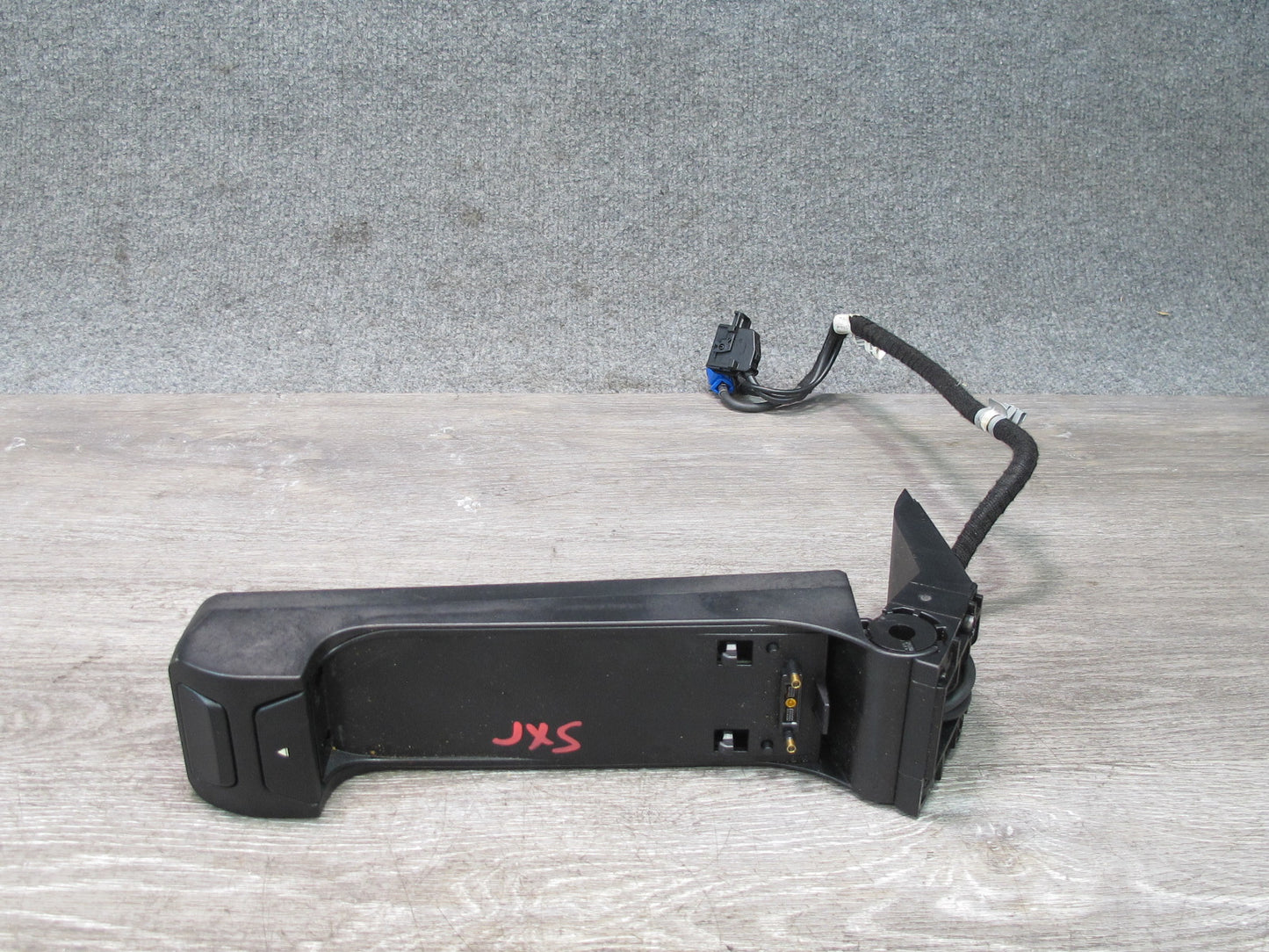 2008-2014 BMW E71 E72 X6 X6M Phone Telephone Charging Dock