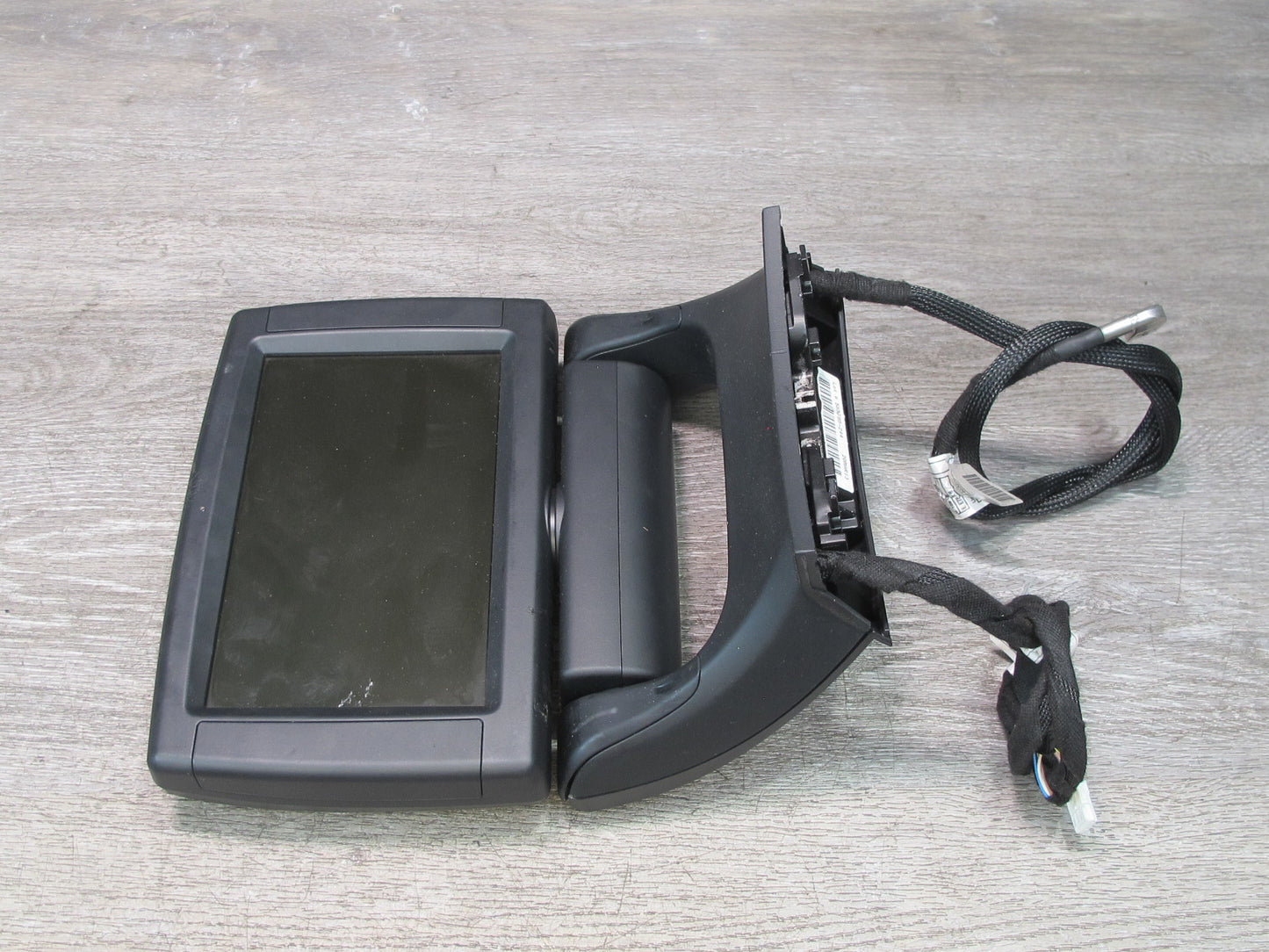 2007-2014 BMW E71 X6M Rear Entertainment Video Display Screen w Remote Control
