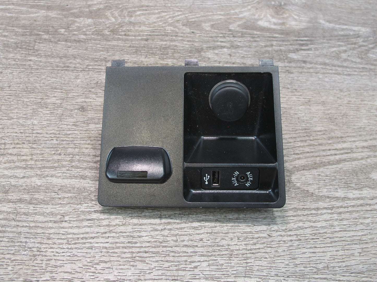 2008-2014 BMW E71 E72 X6 X6M Center Console Power Outlet AUX USB Port Panel