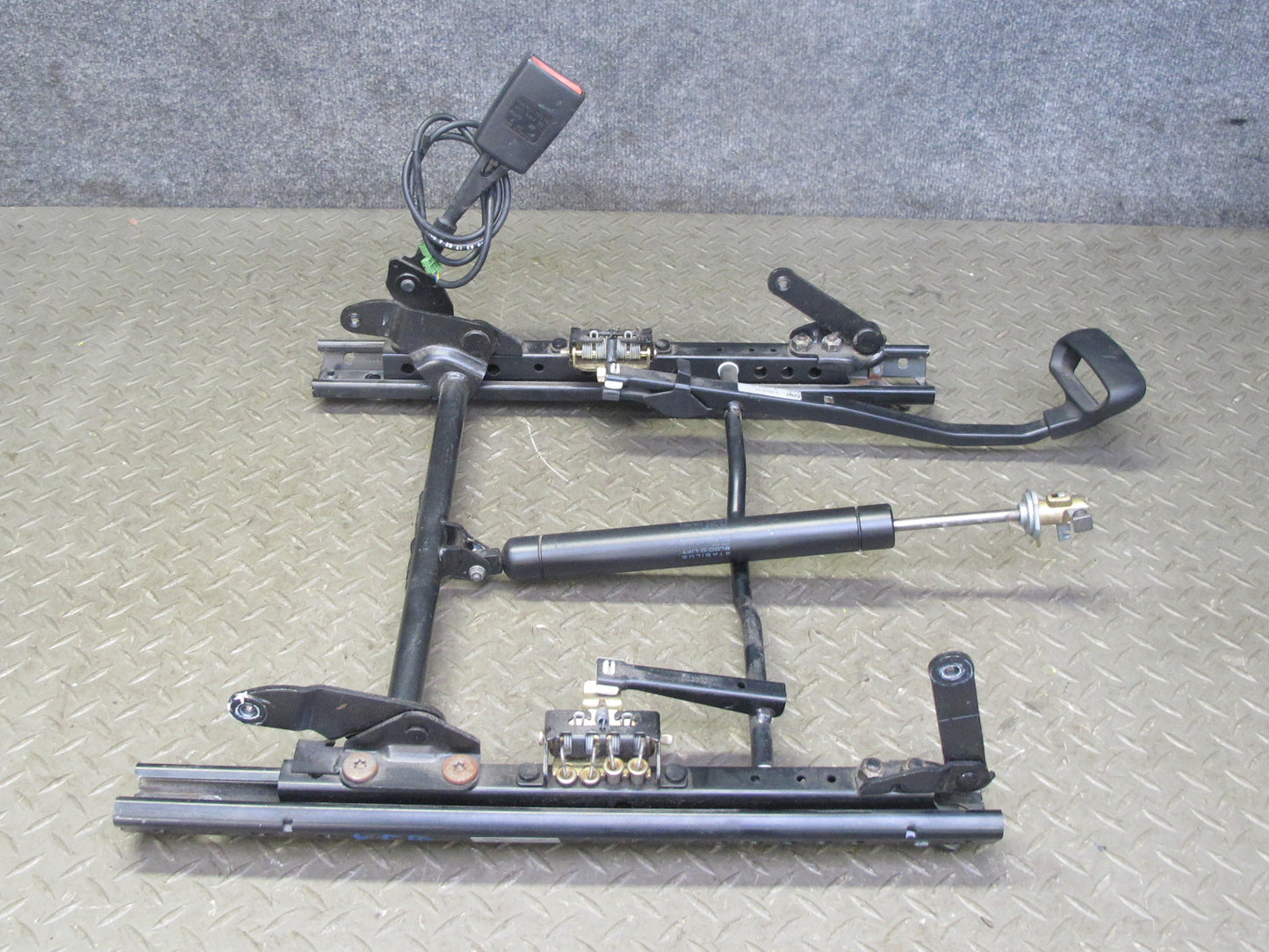 1997-2004 Porsche Boxster 986 Front Right Side Seat Lower Frame Track Rail