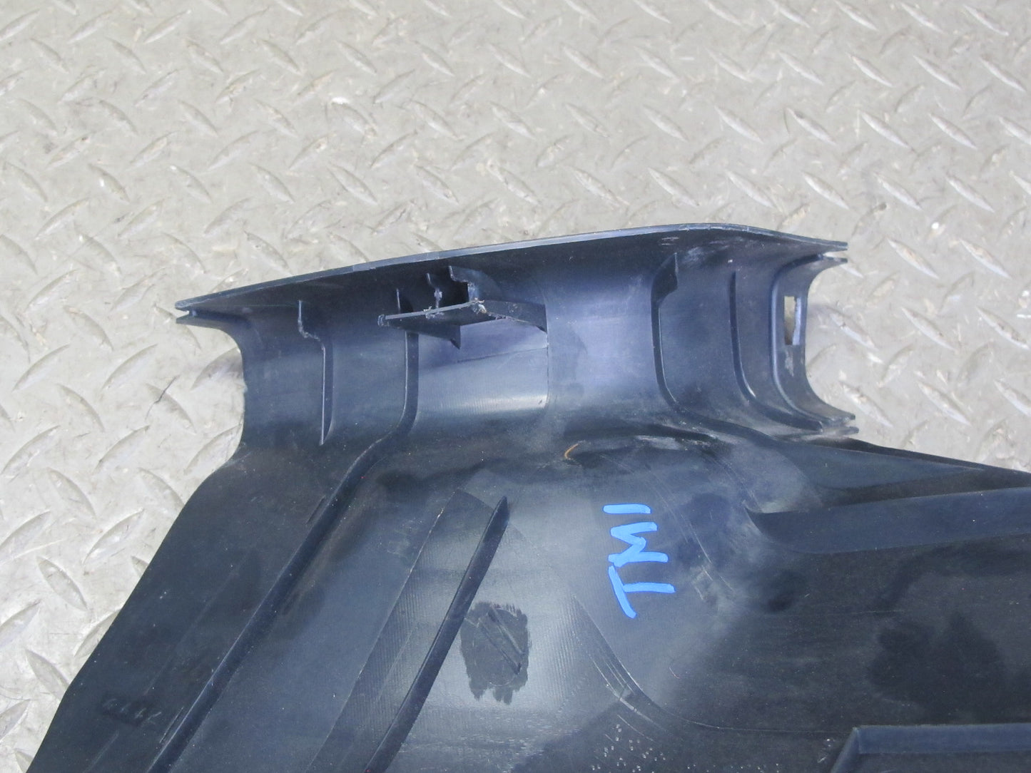 00-05 Toyota MR2 Spyder ZZW30L Set of 2 Front Kick Lower Trim Cover Panel OEM