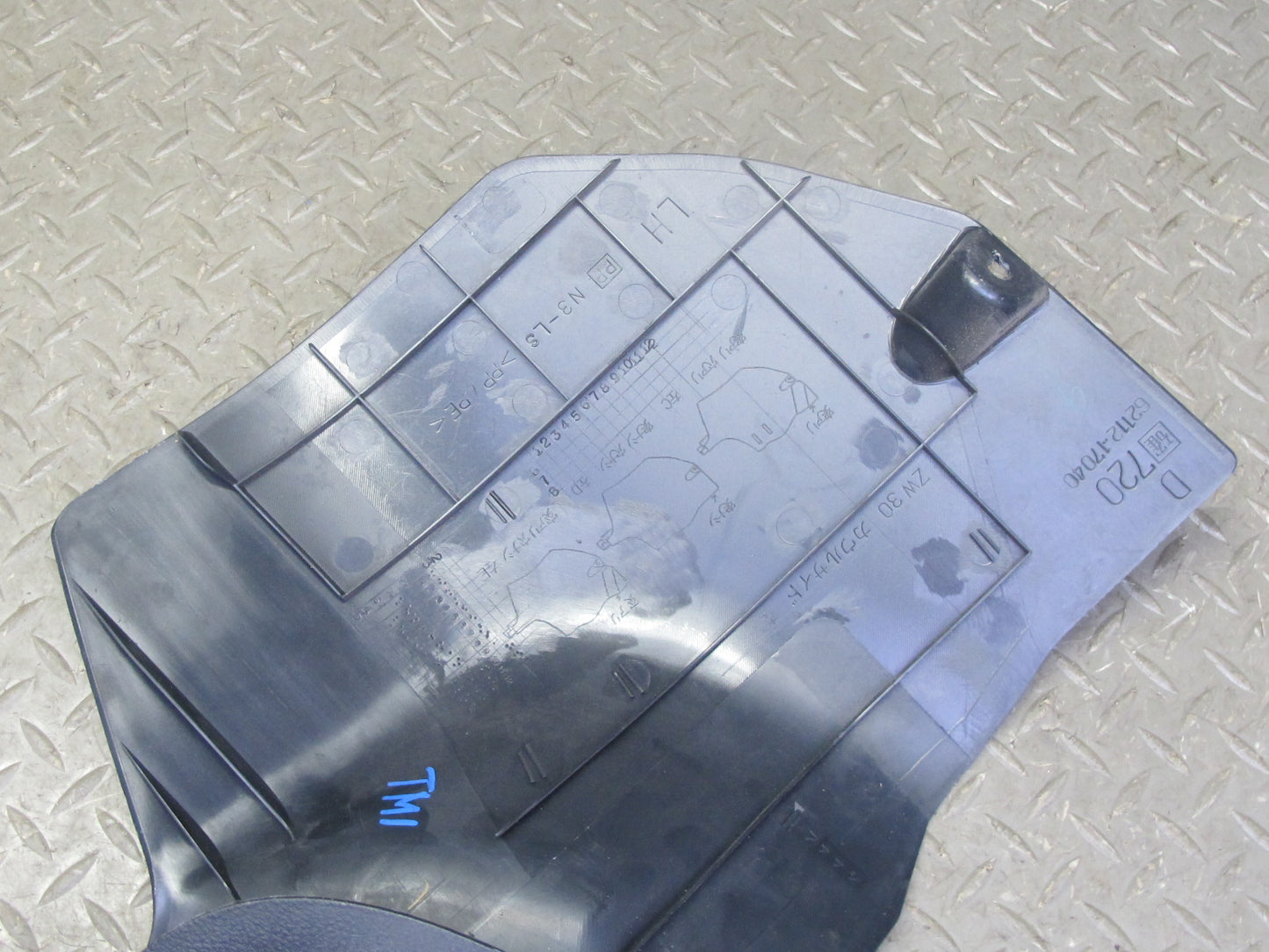 00-05 Toyota MR2 Spyder ZZW30L Set of 2 Front Kick Lower Trim Cover Panel OEM