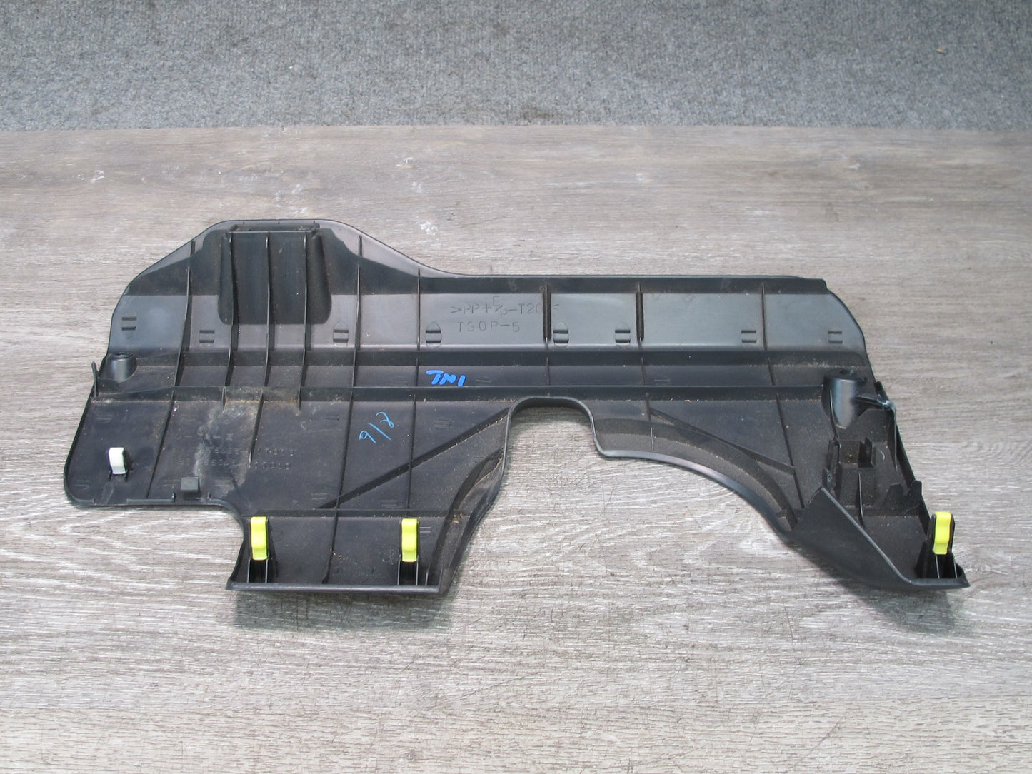 00-05 Toyota MR2 Spyder ZZW30L Dash Front Left Knee Trim Panel 55046-17010 OEM