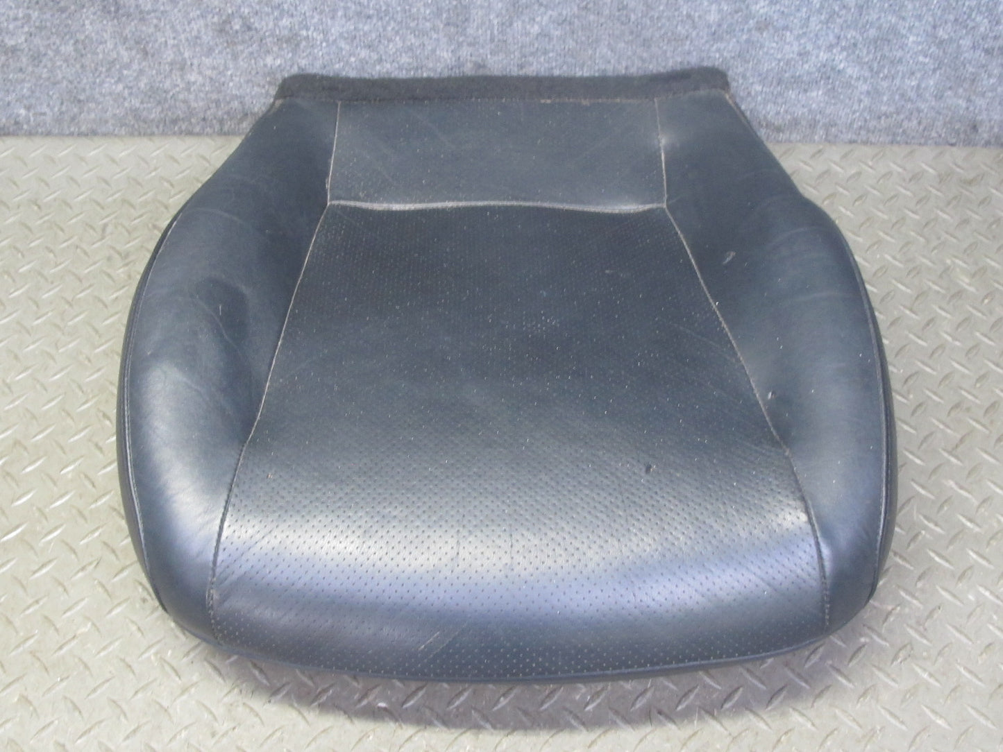03-05 Toyota MR2 Spyder ZZW30L Front Right Leather Seat Lower Cushion Black OEM