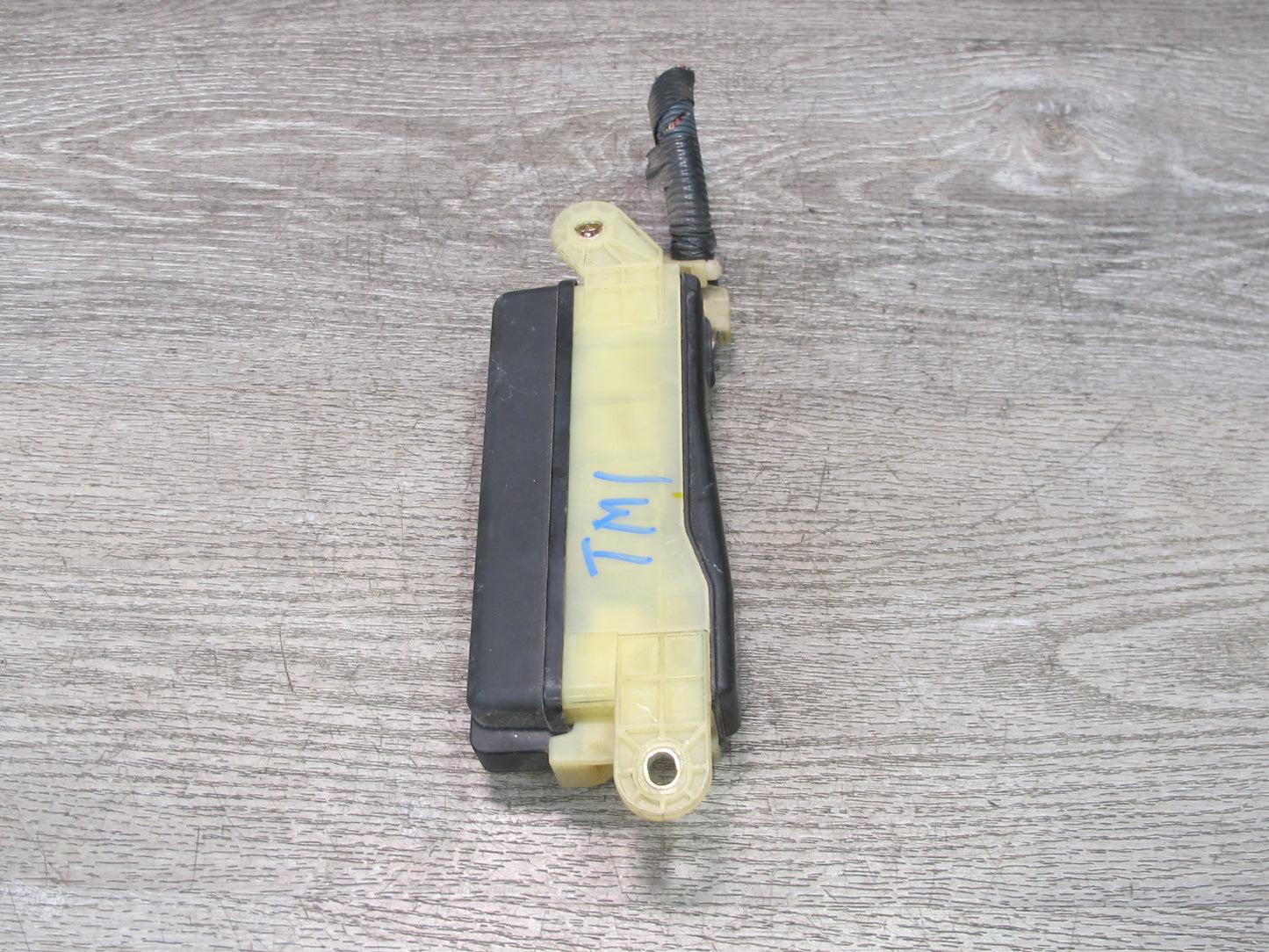 00-05 Toyota MR2 Spyder Interior Fuse Relay Box Module OEM