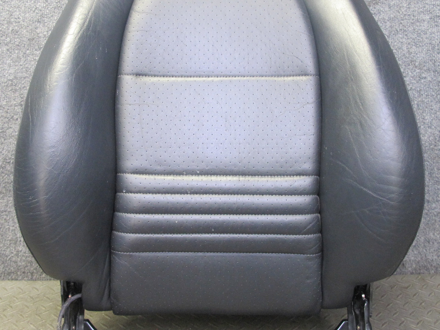 2001-2004 Porsche Boxster 986 Front Right Side Leather Seat Upper Cushion Black