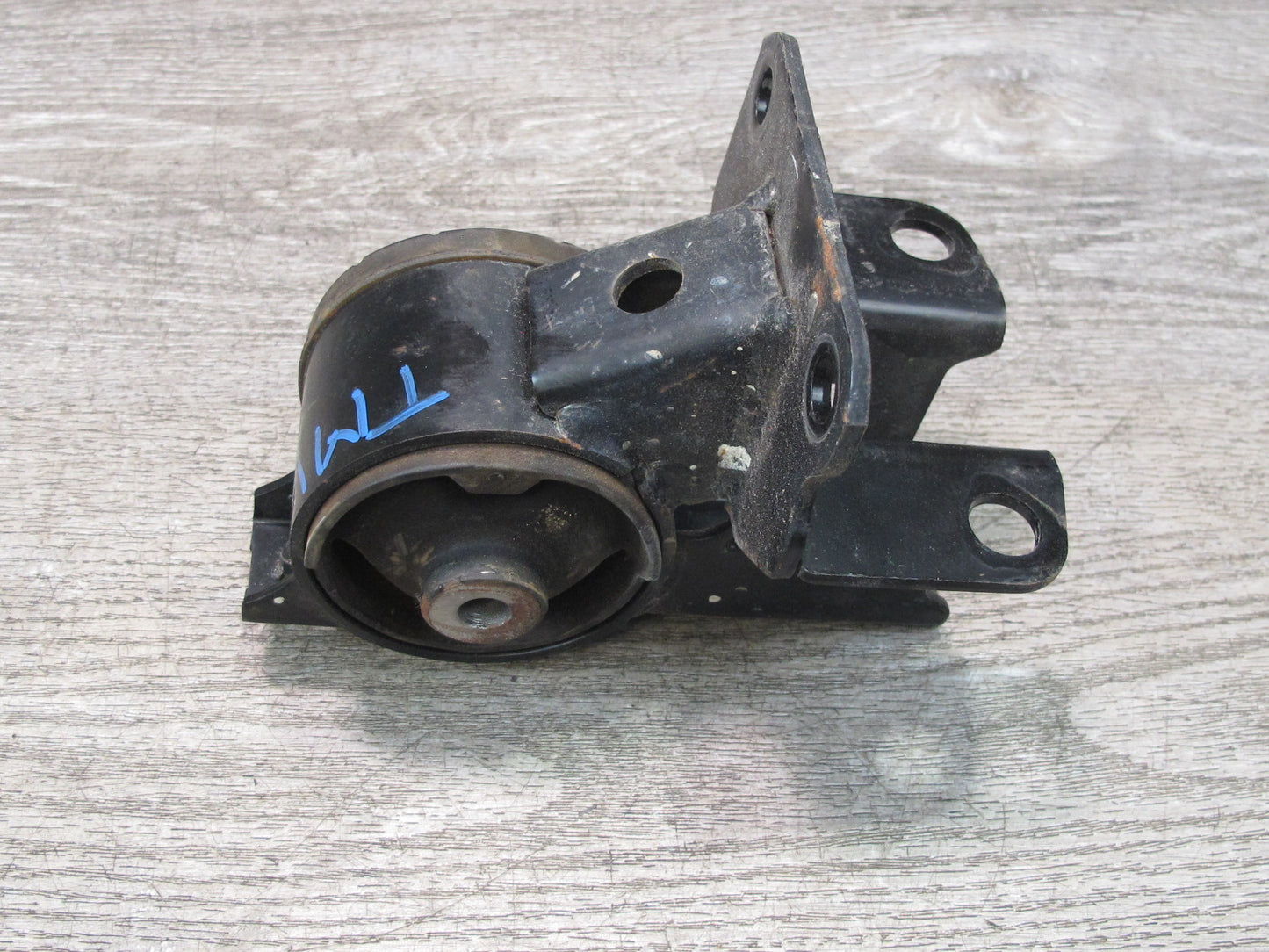 00-05 Toyota MR2 Spyder ZZW30L 1.8L 1ZZFE Engine Mount Bracket Support OEM