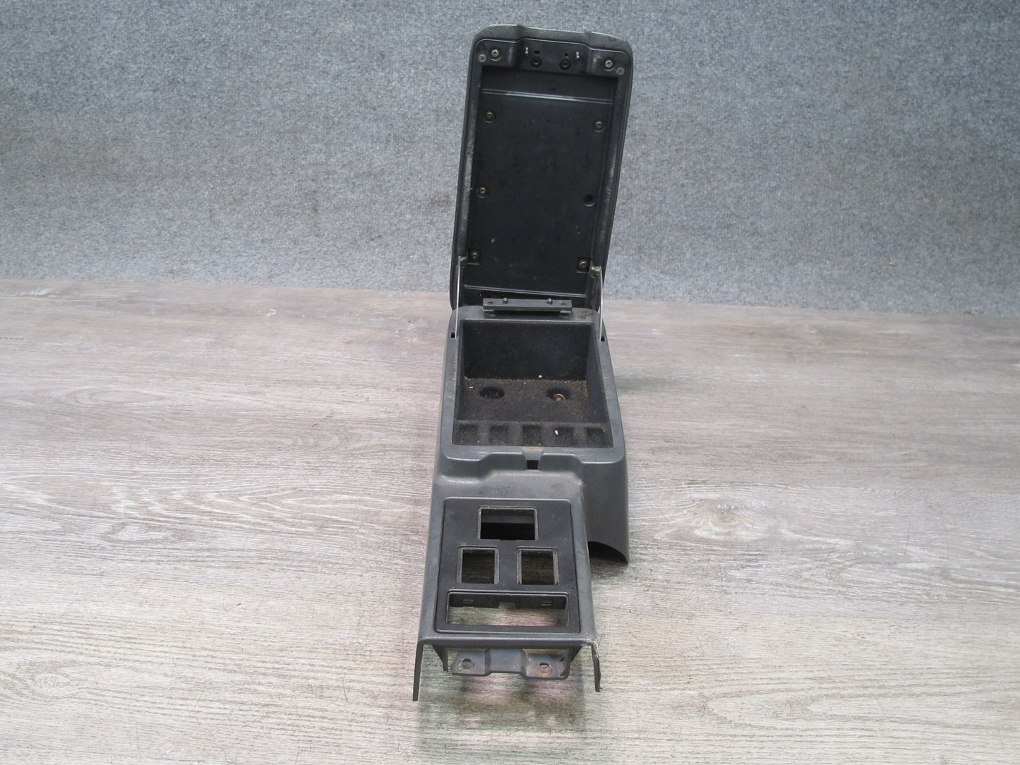 86-88 Mazda RX7 FC3S Center Console Trim Cover Panel w Armrest OEM