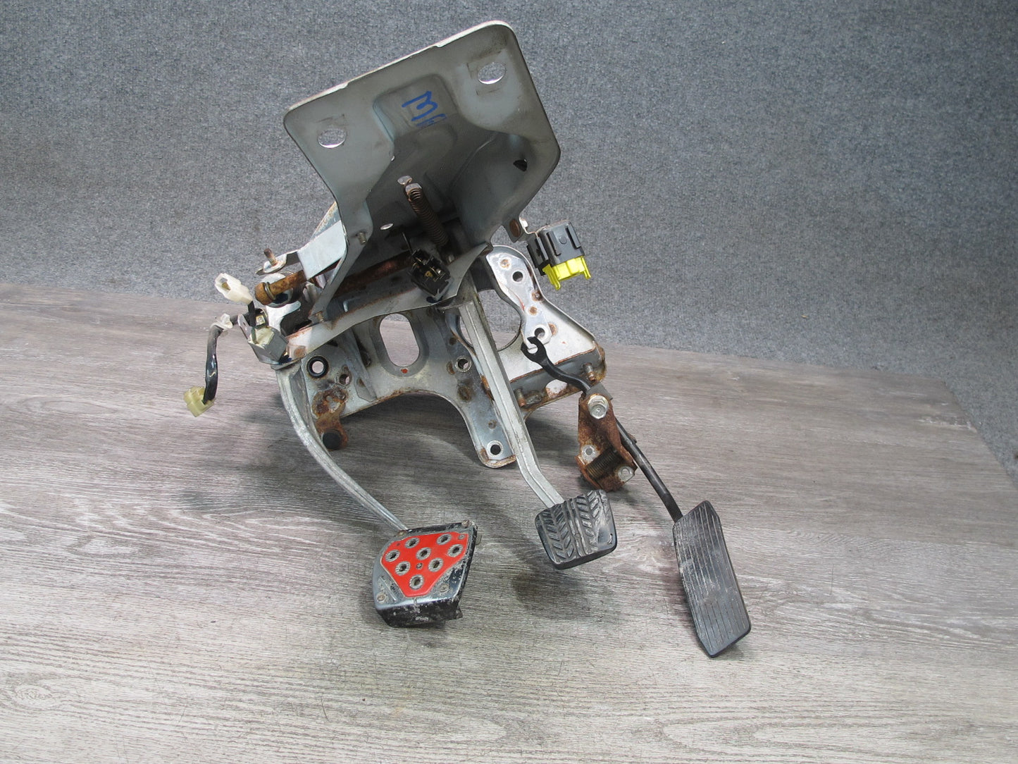 86-88 Mazda RX7 FC3S M/T Gas Accelerator Brake Clutch Pedal Set OEM