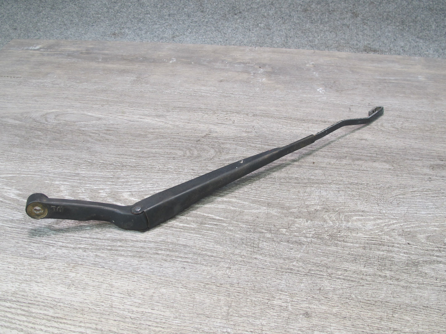 86-91 Mazda RX7 Set of 2 Front Left & Right Windshield Wiper Arm OEM