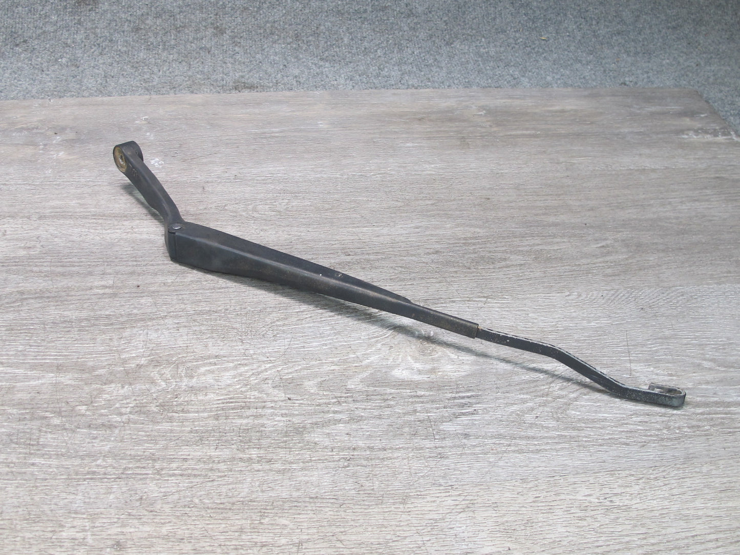 86-91 Mazda RX7 Set of 2 Front Left & Right Windshield Wiper Arm OEM