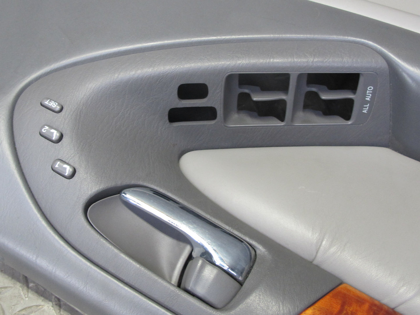 01-02 Lexus JZS160 GS430 GS300 Set of 2 Front Door Interior Trim Cover Panel OEM