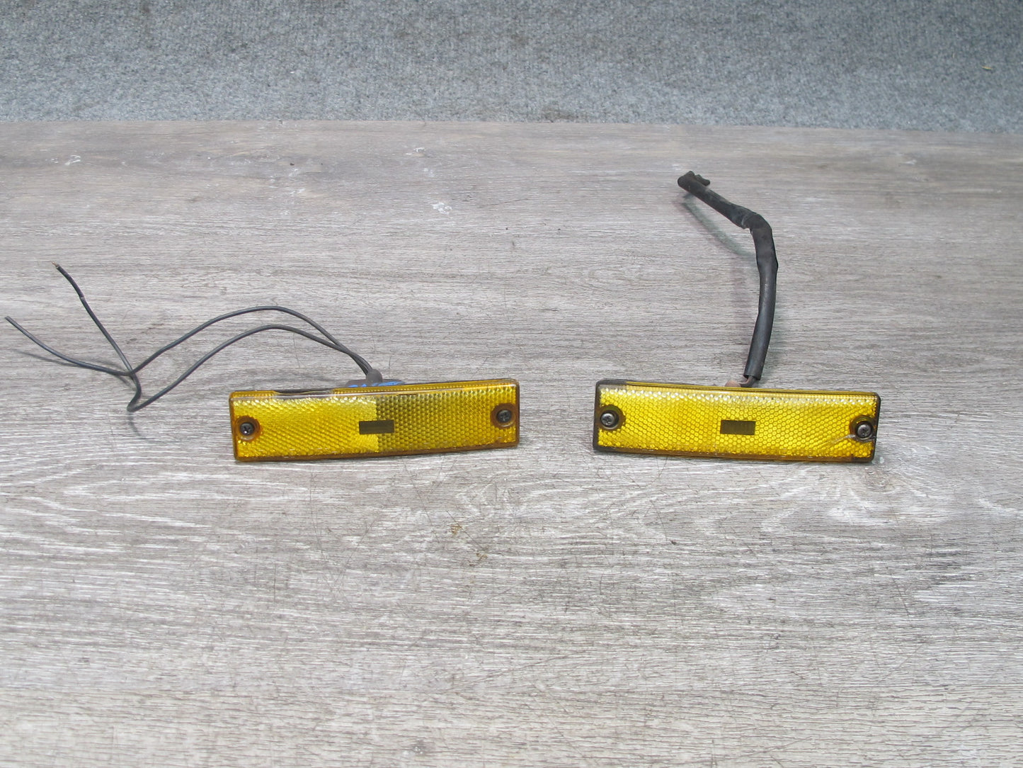 86-89 Mazda RX7 FC3S Set of 2 Front Left & Right Side Marker Light Lamp OEM